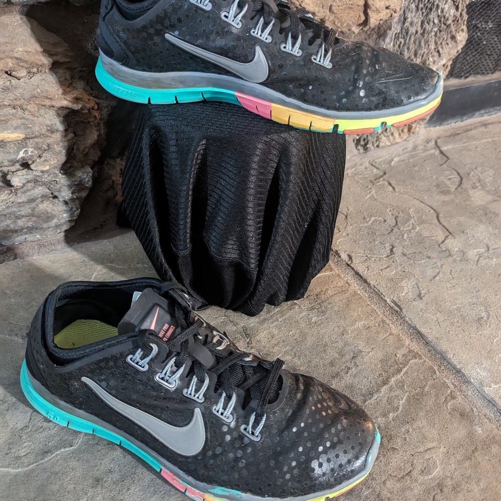 Nike Free TR Connect Womens Size 8.5 Training Shoes Black 555165-001 Running